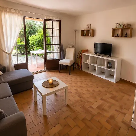 Cocooning Boulouris Apartment *