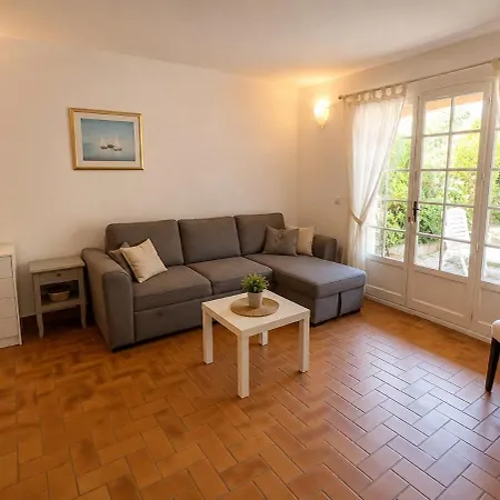 Apartment Cocooning Boulouris